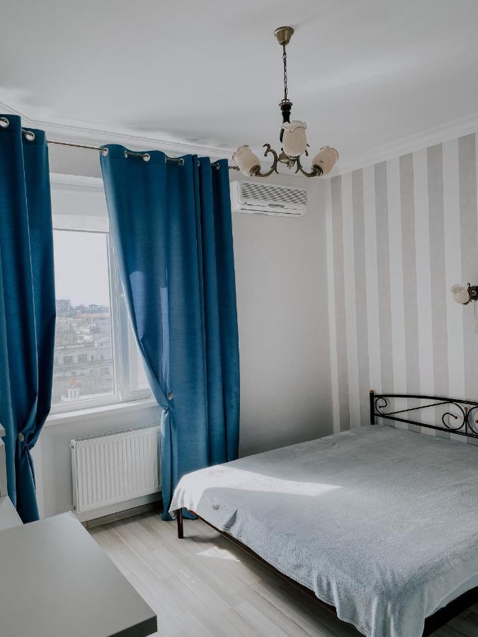 Апартаменты Целиком Odesa Exterior foto